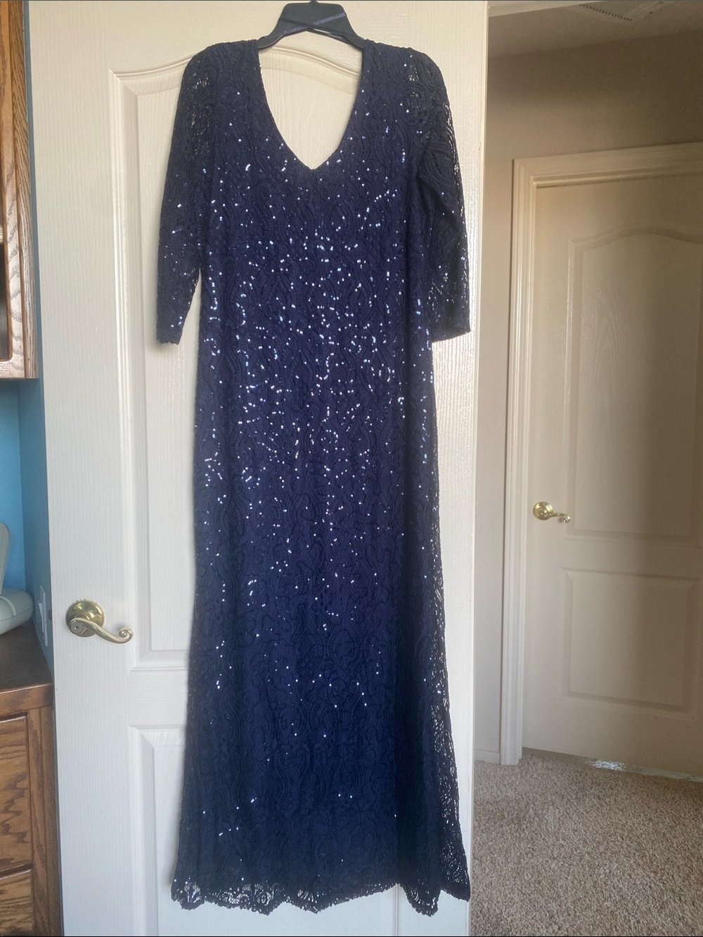 Elegant Navy Lace Evening Dress